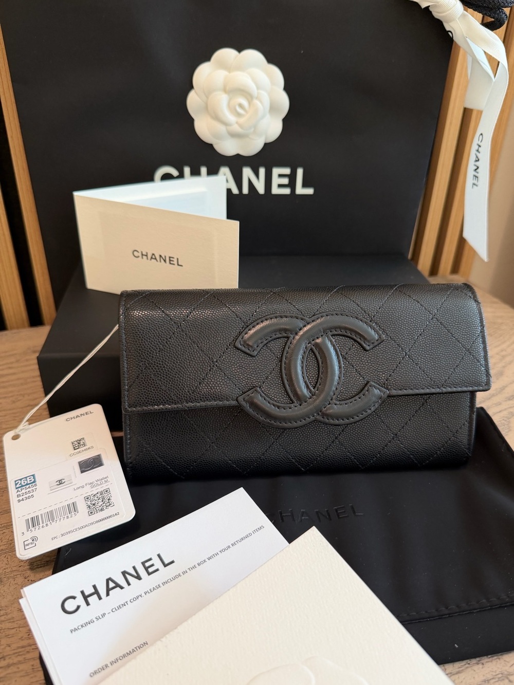 CHANEL 26B  Quilted CC long Flap Wallet in Caviar Leather ⭐️latest edition ⭐️